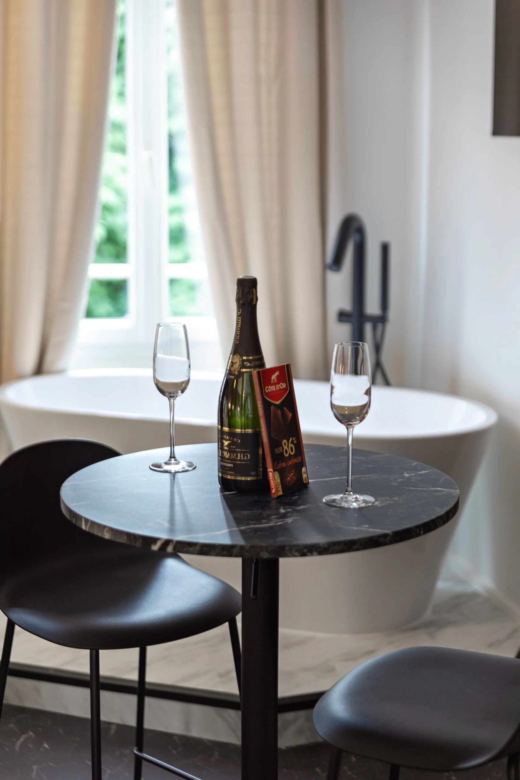 luxuryroom_apres_2-scaled-1
